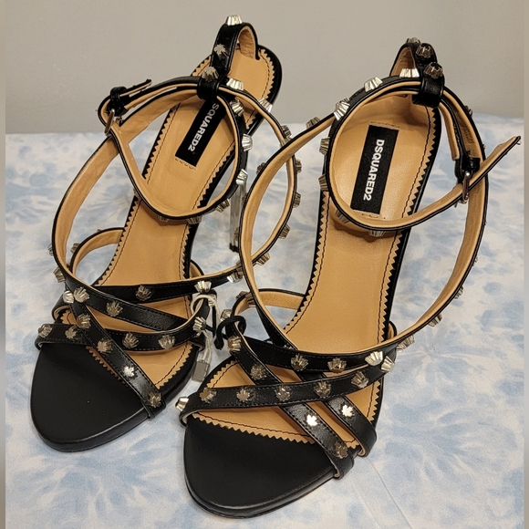 DSquared Studded Stiletto Black, Size 39 (US 8) NWT - Picture 2 of 9